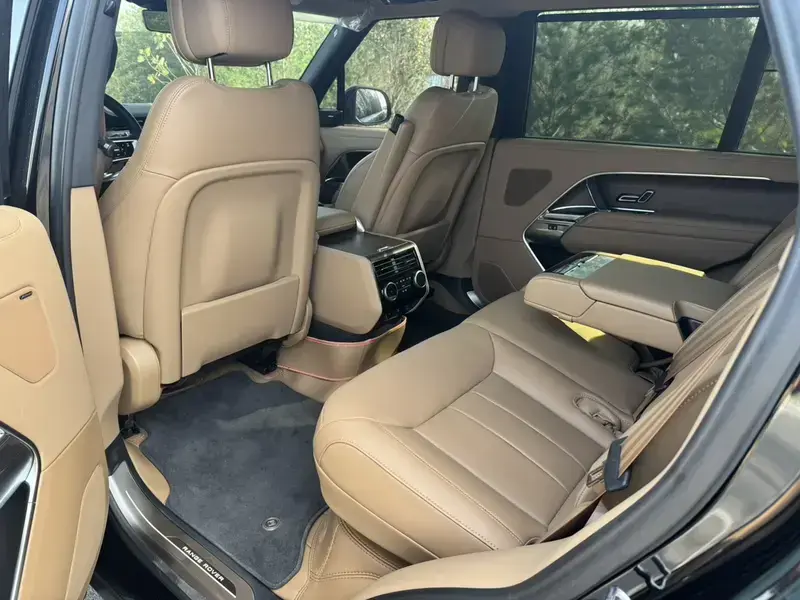 2025 Land Rover Range Rover с пробегом 4 600 км