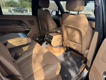 2025 Land Rover Range Rover с пробегом 4 600 км