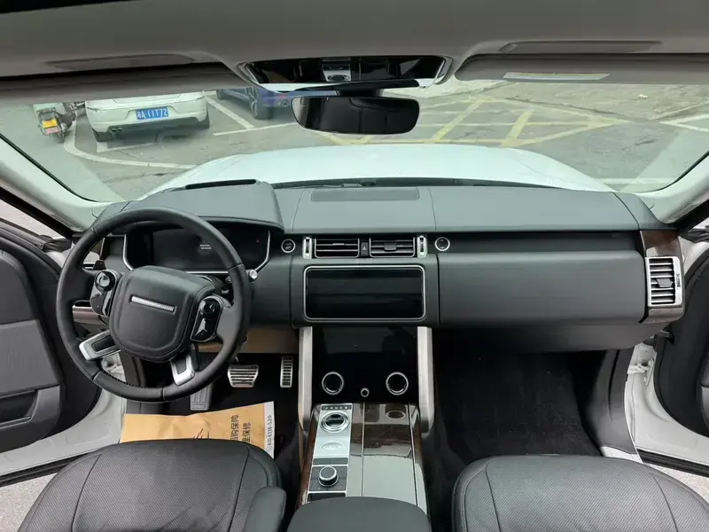 2021 Land Rover Range Rover с пробегом 139 000 км