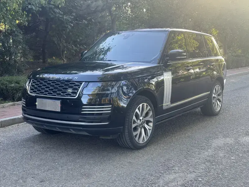 2021 Land Rover Range Rover с пробегом 83 000 км
