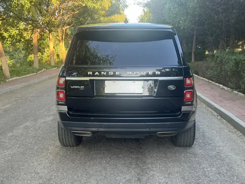 2021 Land Rover Range Rover с пробегом 83 000 км