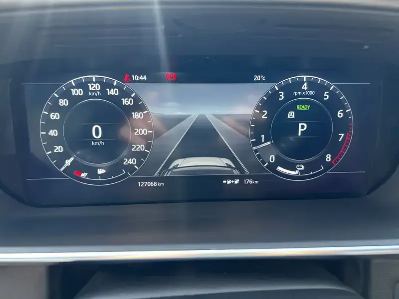 2019 Land Rover Range Rover Sport с пробегом 127 000 км