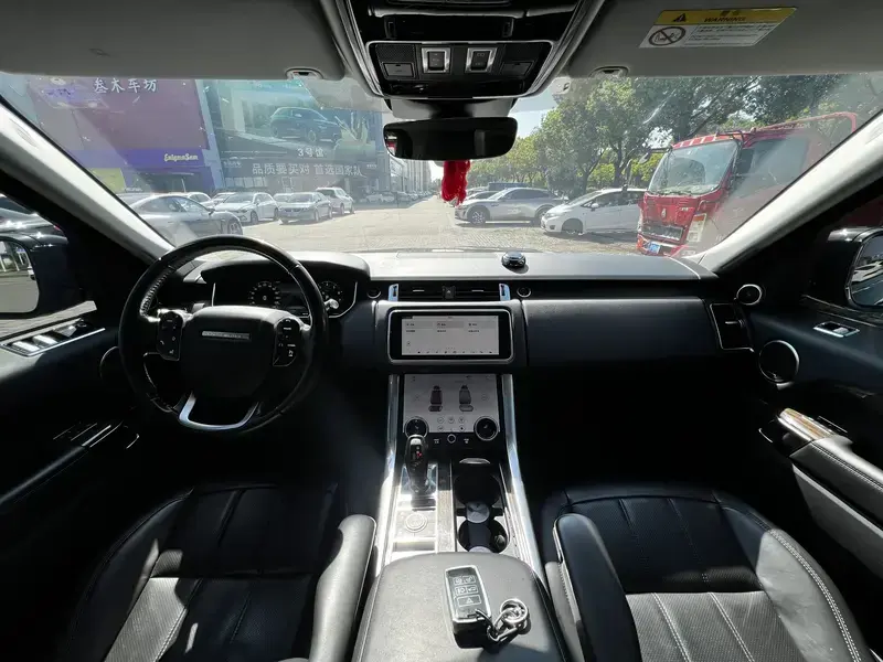 2019 Land Rover Range Rover Sport с пробегом 127 000 км