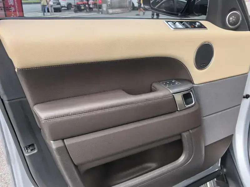 2021 Land Rover Range Rover Sport с пробегом 100 000 км