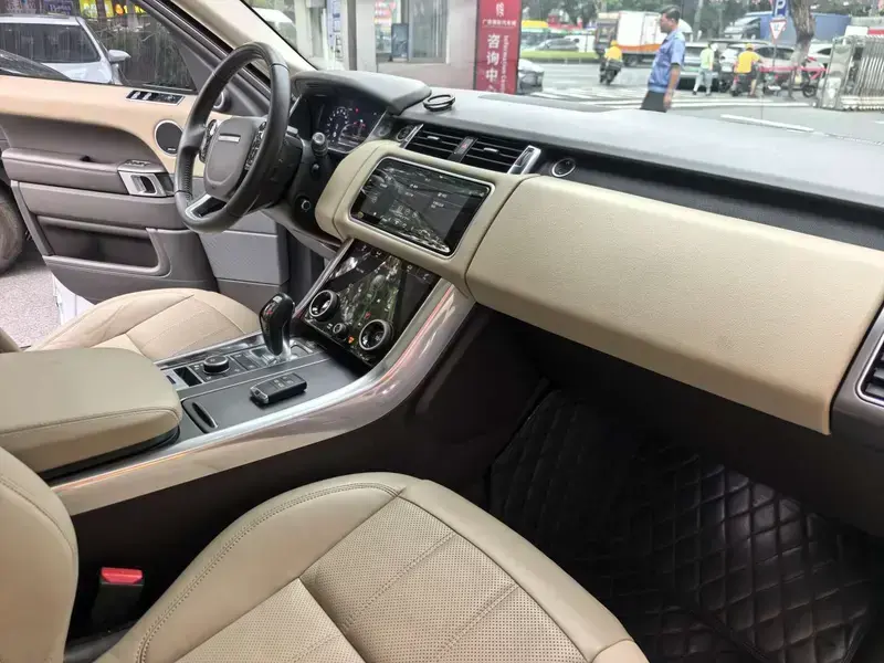 2021 Land Rover Range Rover Sport с пробегом 100 000 км