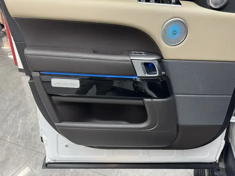 2021 Land Rover Range Rover Sport с пробегом 105 000 км