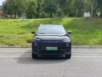 2024 JETOUR Shanhai L7 с пробегом 48 000 км