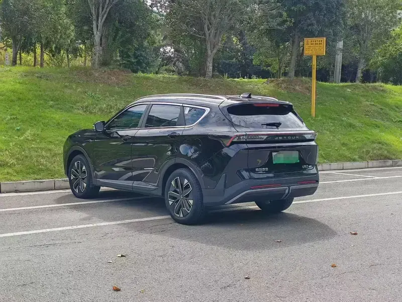 2024 JETOUR Shanhai L7 с пробегом 48 000 км