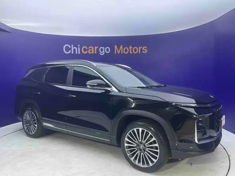 2024 JETOUR Shanhai L9 с пробегом 18 000 км