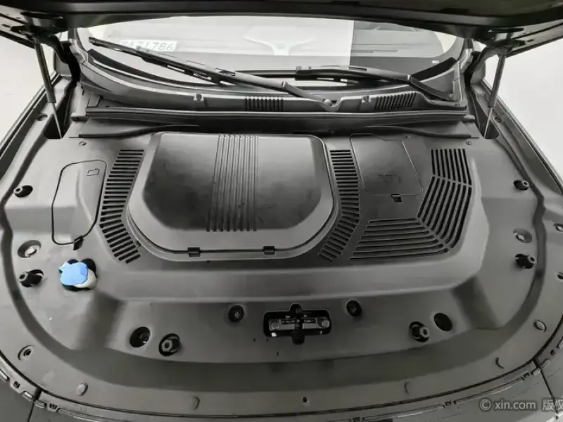 2024 JETOUR Shanhai L9 с пробегом 51 300 км