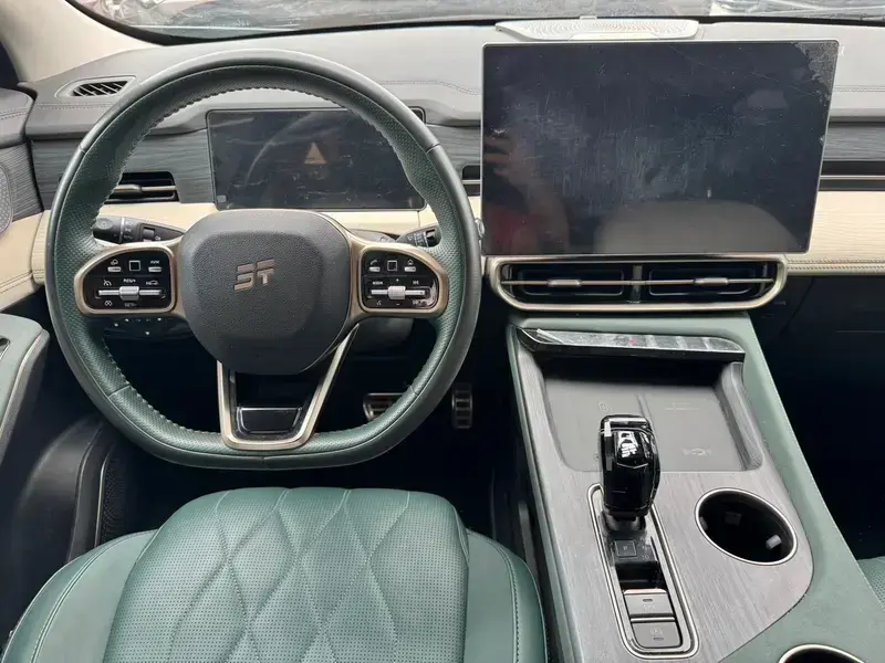 2024 JETOUR Shanhai L9 с пробегом 20 000 км