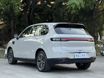 2025 Leapmotor B10 с пробегом 87 000 км