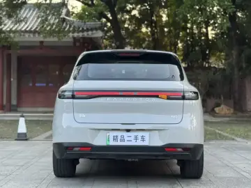 2025 Leapmotor B10 с пробегом 87 000 км