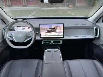 2025 Leapmotor B10 с пробегом 87 000 км
