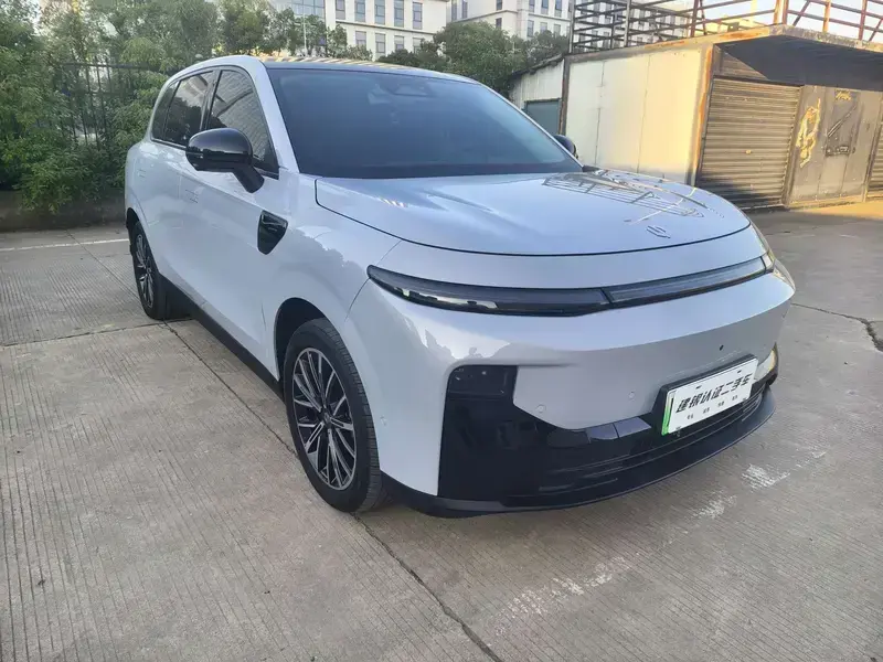 2025 Leapmotor B10 с пробегом 43 000 км