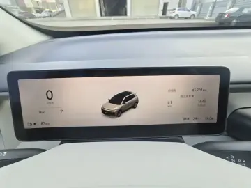 2025 Leapmotor B10 с пробегом 43 000 км