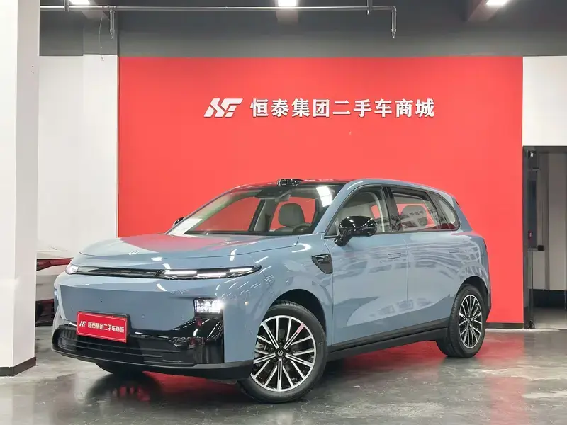 2025 Leapmotor B10 с пробегом 21 600 км