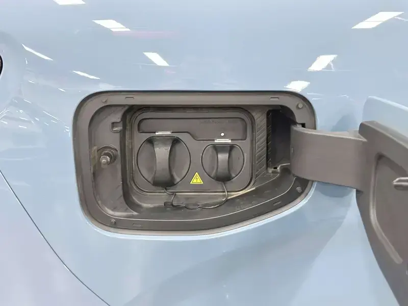 2025 Leapmotor B10 с пробегом 21 600 км