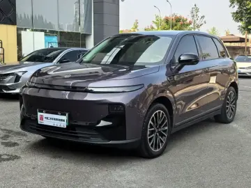 Leapmotor B10