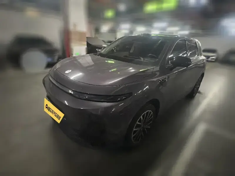 2025 Leapmotor B10 с пробегом 11 400 км