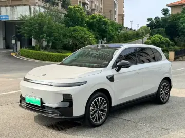 2025 Leapmotor B10 с пробегом 14 000 км