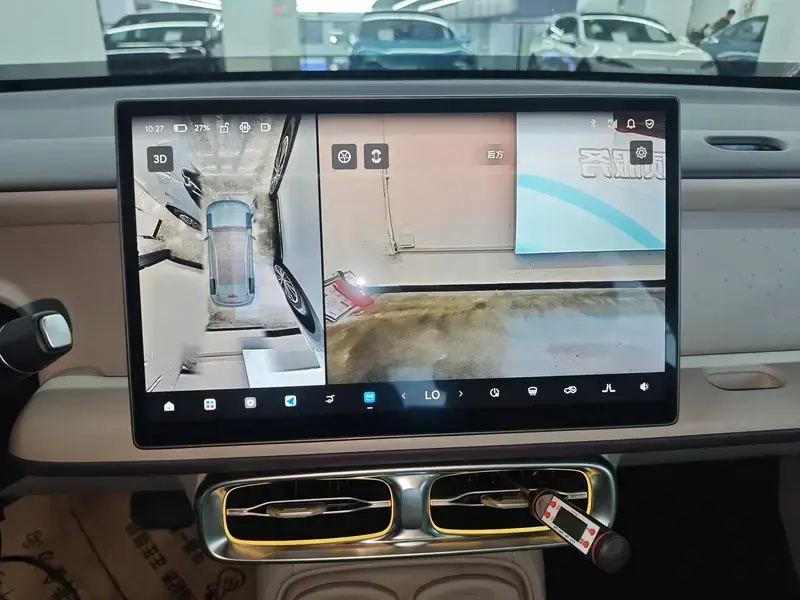 2025 Leapmotor B10 с пробегом 24 500 км