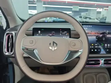 2025 Leapmotor B10 с пробегом 24 500 км