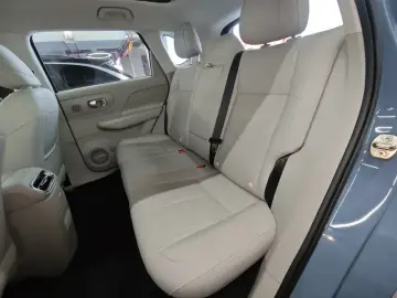 2025 Leapmotor B10 с пробегом 24 500 км