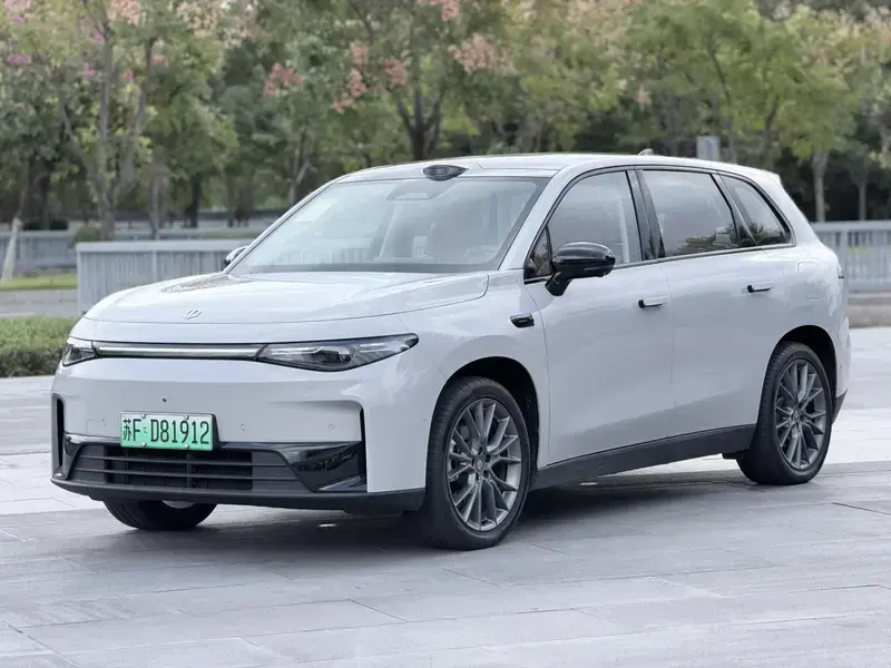2026 Leapmotor C10 с пробегом 14 700 км