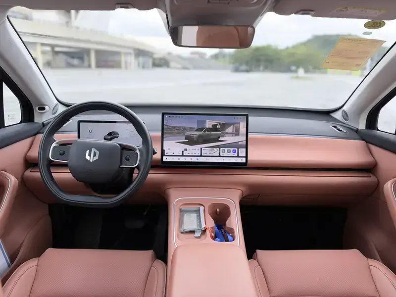 2026 Leapmotor C10 с пробегом 14 700 км