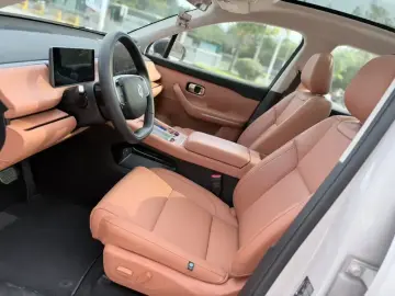 2026 Leapmotor C10 с пробегом 24 500 км