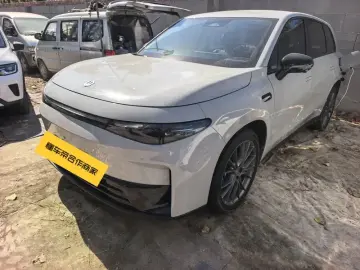 2024 Leapmotor C10 с пробегом 39 000 км