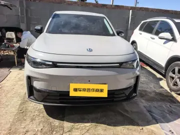 2024 Leapmotor C10 с пробегом 39 000 км