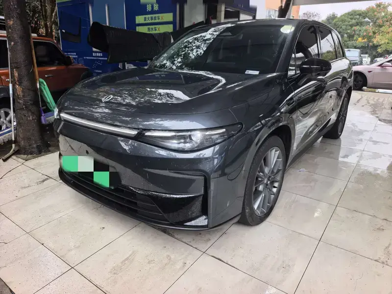 2024 Leapmotor C10 с пробегом 19 000 км