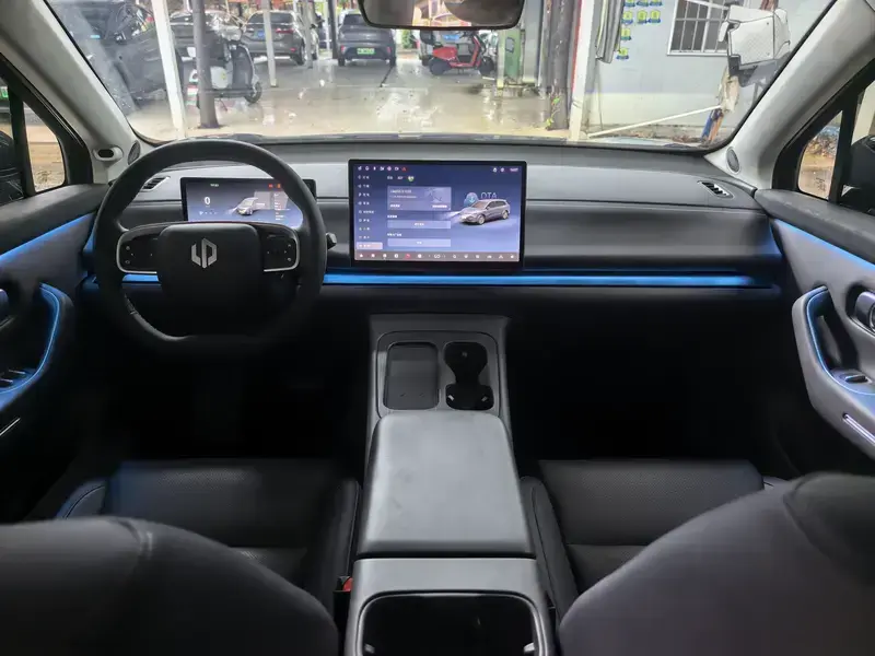 2024 Leapmotor C10 с пробегом 19 000 км