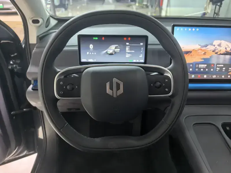 2024 Leapmotor C10 с пробегом 19 000 км