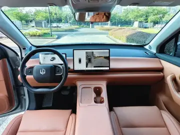2024 Leapmotor C10 с пробегом 18 000 км