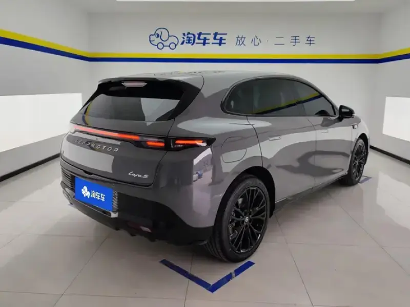 2026 Leapmotor B05 (Lafa 5) с пробегом 5 000 км