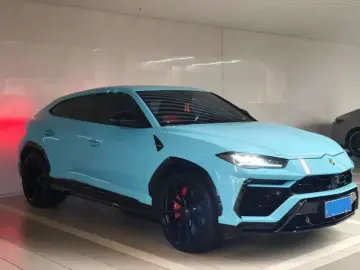 2021 Lamborghini Urus с пробегом 25 000 км
