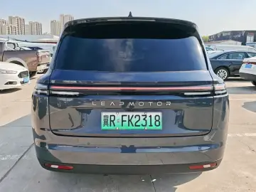 2024 Leapmotor C16 с пробегом 30 000 км