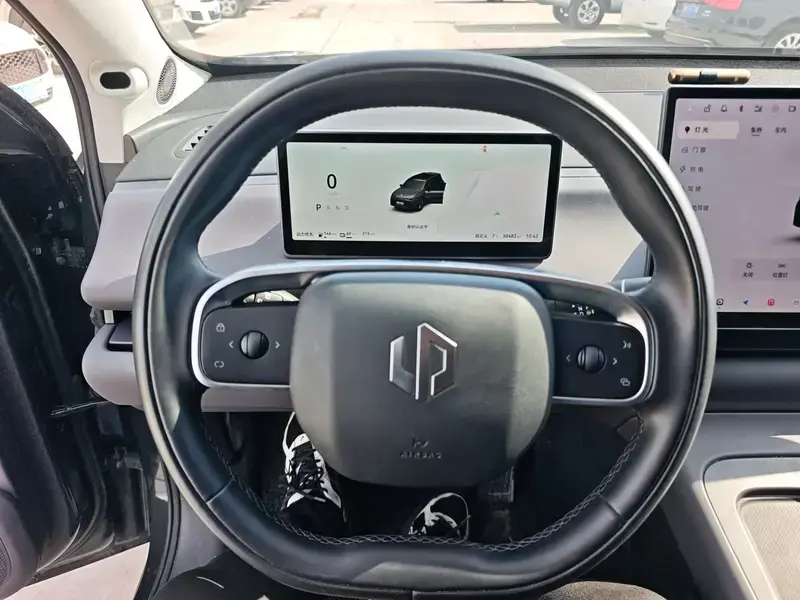 2024 Leapmotor C16 с пробегом 30 000 км
