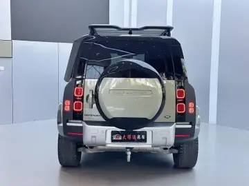 2023 Land Rover Defender с пробегом 36 000 км