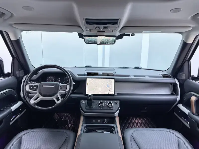 2023 Land Rover Defender с пробегом 36 000 км
