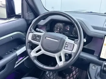 2023 Land Rover Defender с пробегом 36 000 км