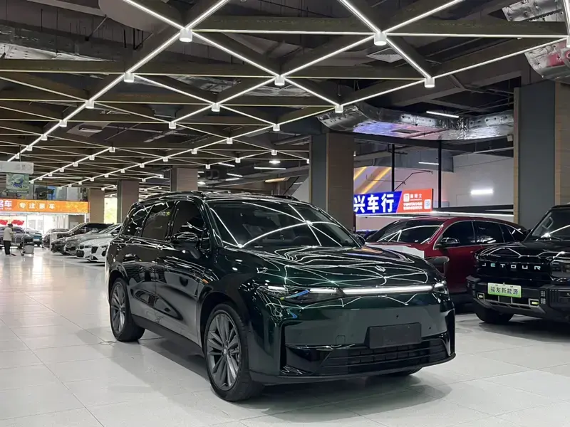 2024 Leapmotor C16 с пробегом 30 000 км