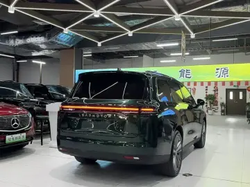 2024 Leapmotor C16 с пробегом 30 000 км
