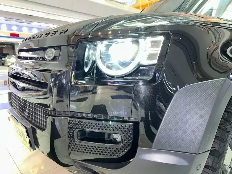 2021 Land Rover Defender с пробегом 86 000 км
