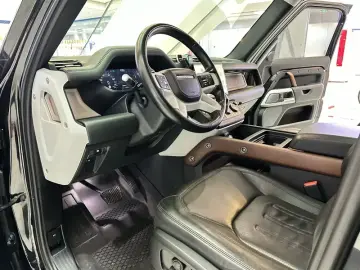 2021 Land Rover Defender с пробегом 86 000 км