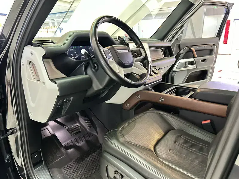 2021 Land Rover Defender с пробегом 86 000 км