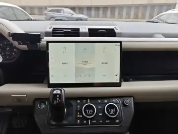 2020 Land Rover Defender с пробегом 82 000 км